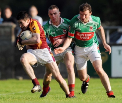 2010 On the Pitch 7/8/2010
Michael Keane, Ballinrobe in action against Thomas Doherty and Kenny Goldan, Ballina Stephenites in the Mayo senior club football championship at Flanagan Park, Ballinrobe. Picture Ray Ryan